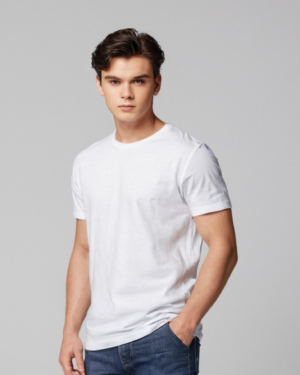 white t-shirt, classic cotton t-shirt, versatile white tee, plain white shirt, comfortable casual t-shirt